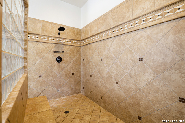 Image 19 of 50 For 3023 Spider Lily