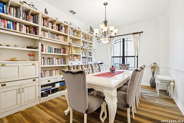 Image 4 of 50 For 3023 Spider Lily