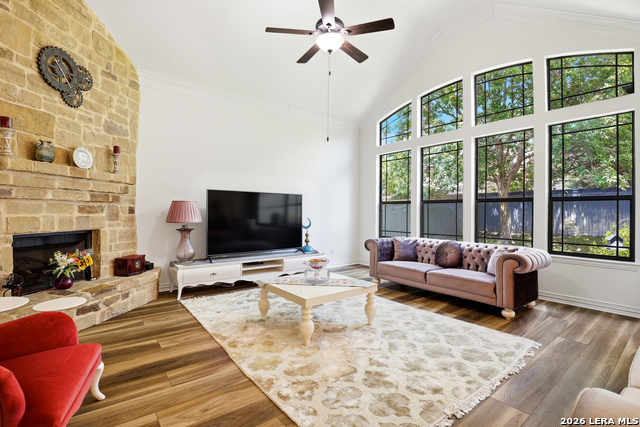 Image 6 of 50 For 3023 Spider Lily