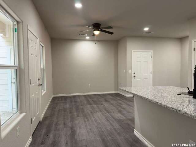 Image 3 of 13 For 7616 Windsor Oaks