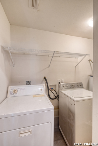 Image 11 of 34 For 411 Calera W