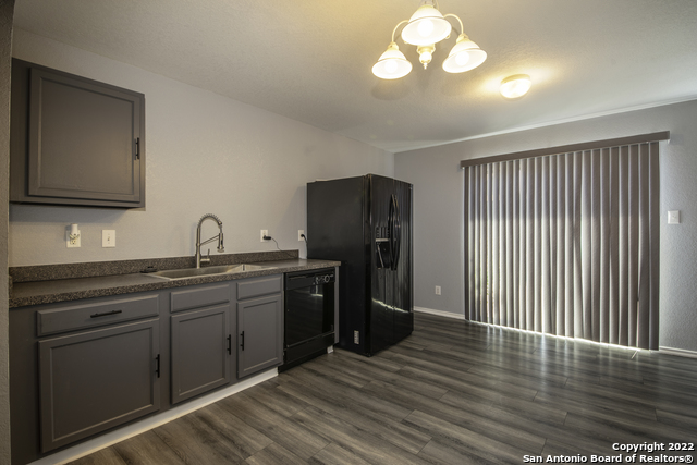 Image 13 of 29 For 5402 Harefield Dr