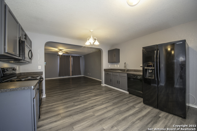 Image 14 of 29 For 5402 Harefield Dr