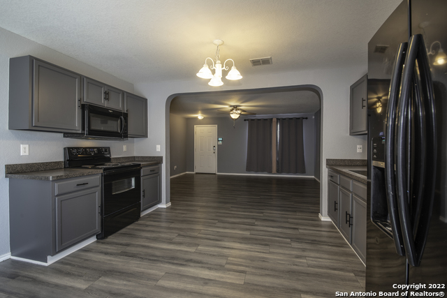 Image 17 of 29 For 5402 Harefield Dr