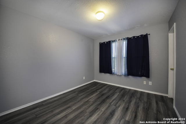 Image 19 of 29 For 5402 Harefield Dr