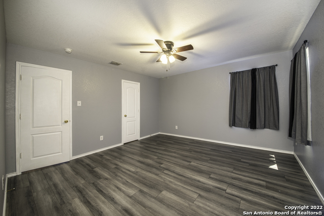 Image 9 of 29 For 5402 Harefield Dr