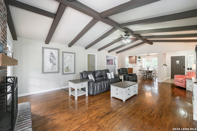 Image 15 of 70 For 1252 Abbotsbury