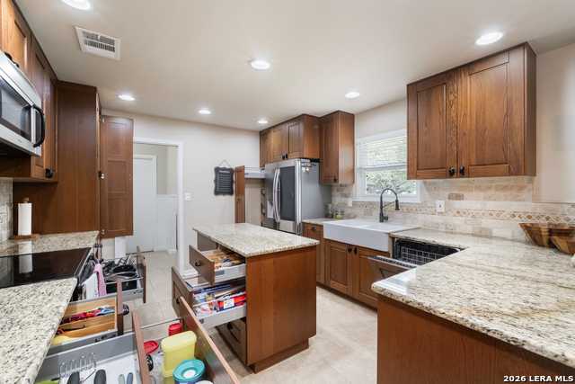 Image 27 of 70 For 1252 Abbotsbury