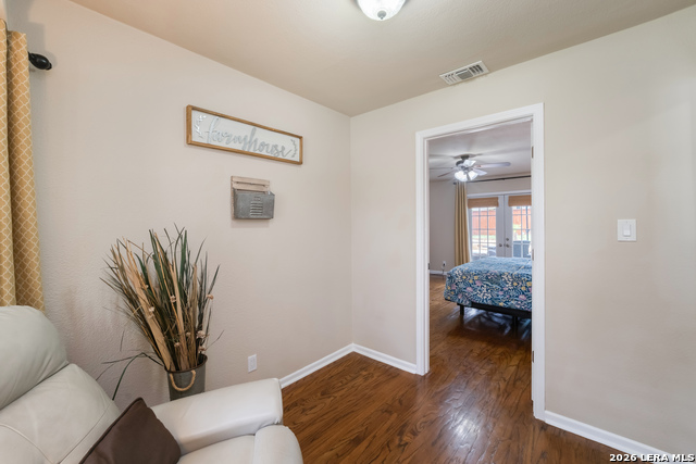 Image 34 of 70 For 1252 Abbotsbury