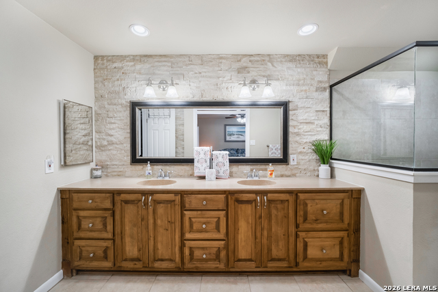 Image 38 of 70 For 1252 Abbotsbury