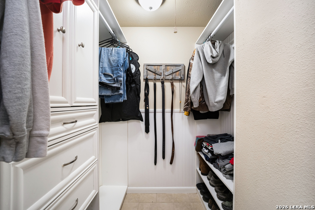 Image 45 of 70 For 1252 Abbotsbury