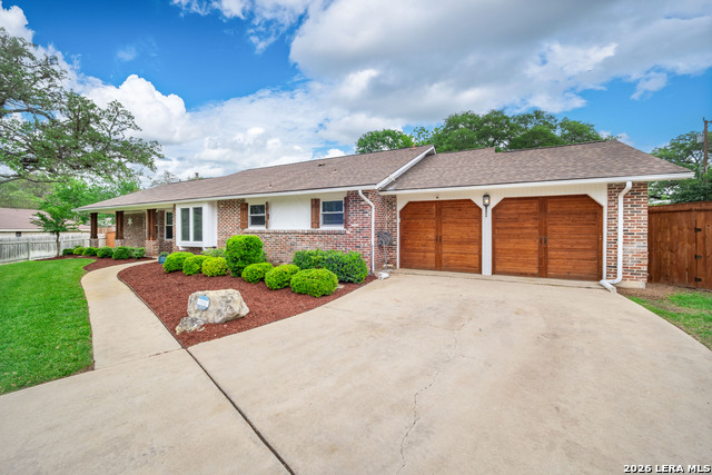 Image 6 of 70 For 1252 Abbotsbury