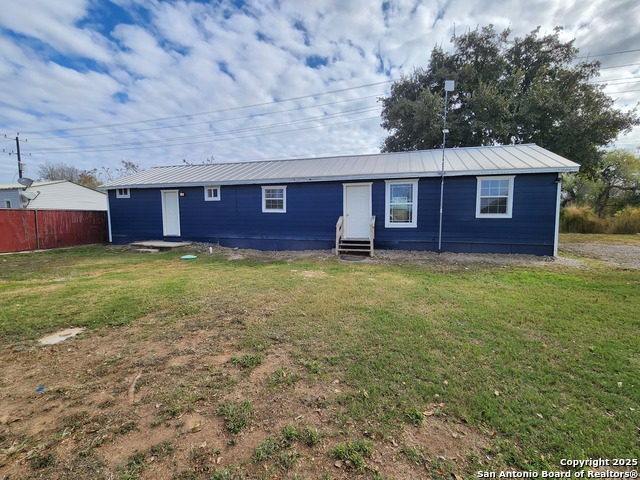 Image 2 of 16 For 20335 Campbellton Rd