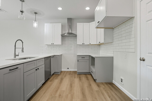 Image 12 of 25 For 1958 Crockett E