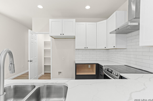 Image 10 of 25 For 1962 Crockett E