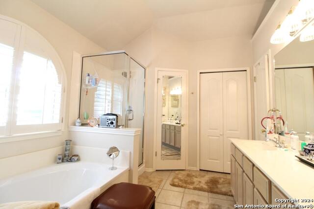 Image 12 of 18 For 8 Dallari Ct