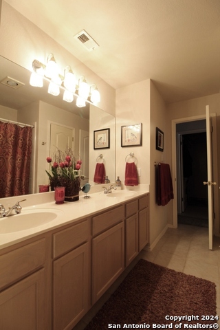 Image 15 of 18 For 8 Dallari Ct