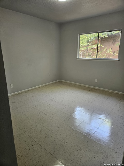 Image 4 of 10 For 8635 Painted Teepee St