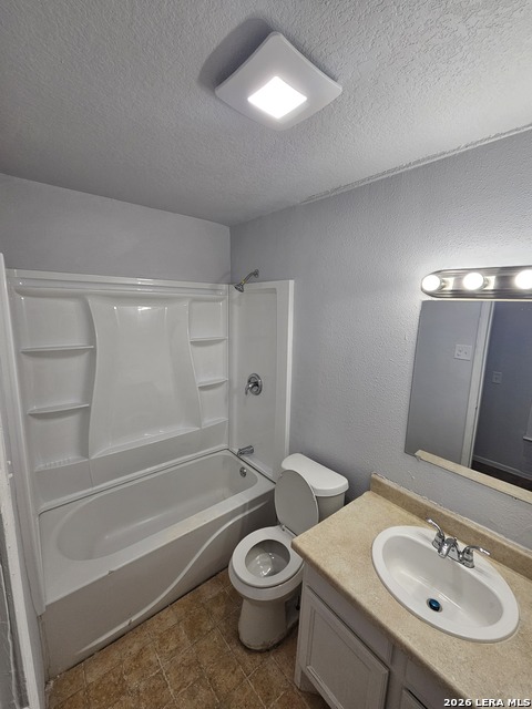 Image 9 of 10 For 8635 Painted Teepee St