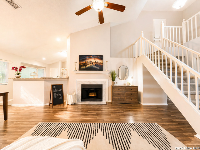 Image 5 of 23 For 4234 Birch Tree St