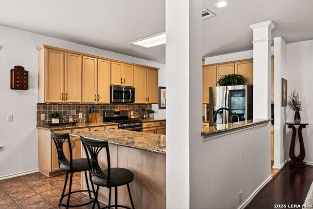 Image 10 of 36 For 2202 Encino Dew