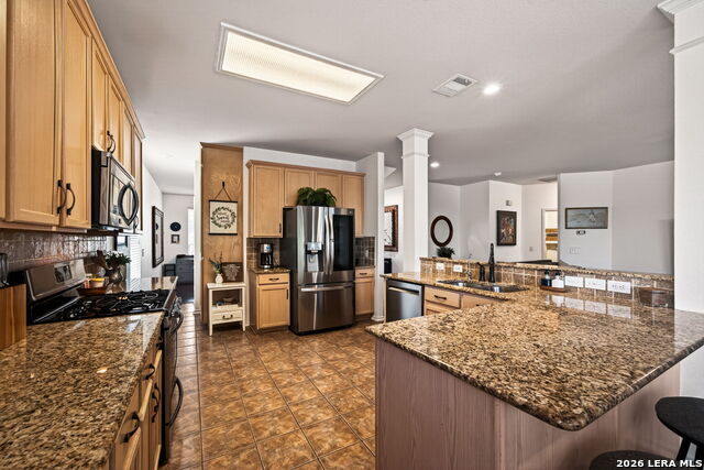 Image 13 of 36 For 2202 Encino Dew