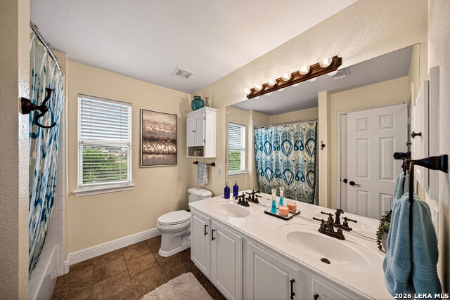 Image 25 of 36 For 2202 Encino Dew