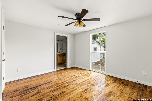 Image 14 of 25 For 628 Fleming St