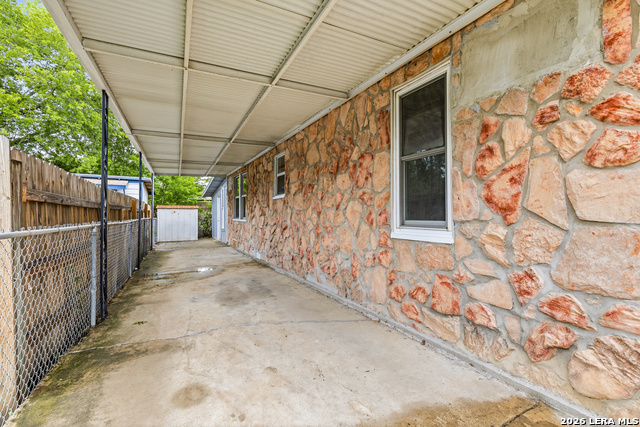 Image 20 of 25 For 628 Fleming St