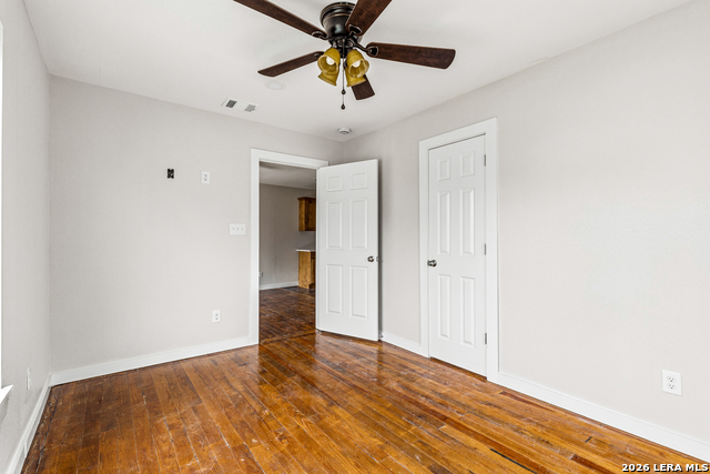 Image 7 of 25 For 628 Fleming St