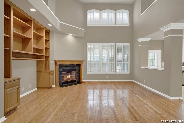 Image 11 of 72 For 21107 Paradise Pass