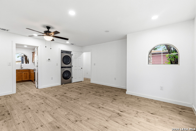 Image 4 of 27 For 110 Nellina St