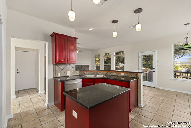 Image 12 of 42 For 22302 Verde Knoll