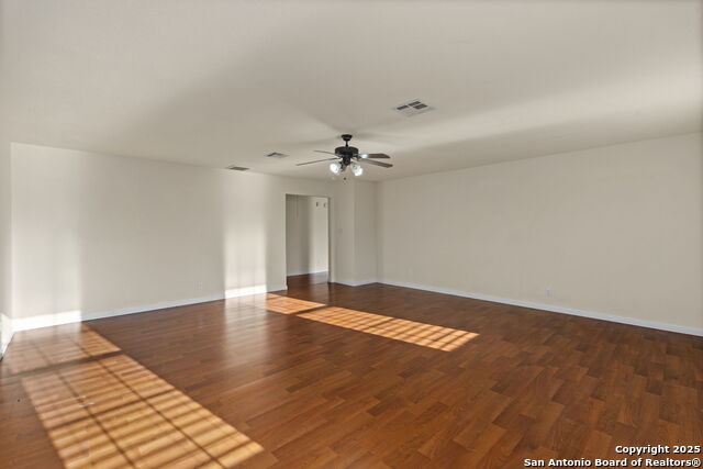 Image 18 of 42 For 22302 Verde Knoll