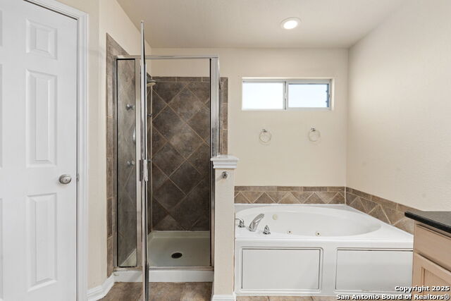 Image 25 of 42 For 22302 Verde Knoll