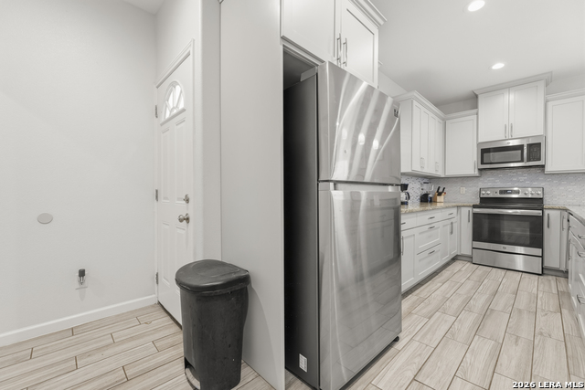 Image 12 of 31 For 128 Sharer St