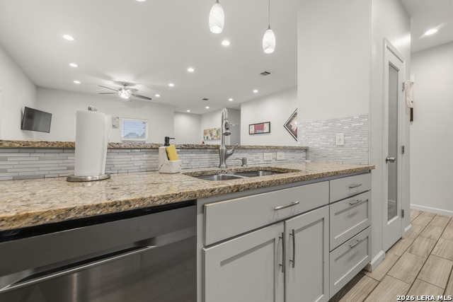 Image 15 of 31 For 128 Sharer St