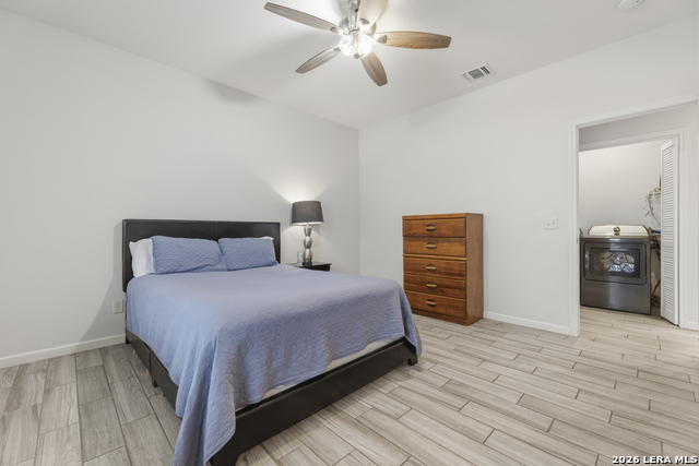 Image 19 of 31 For 128 Sharer St