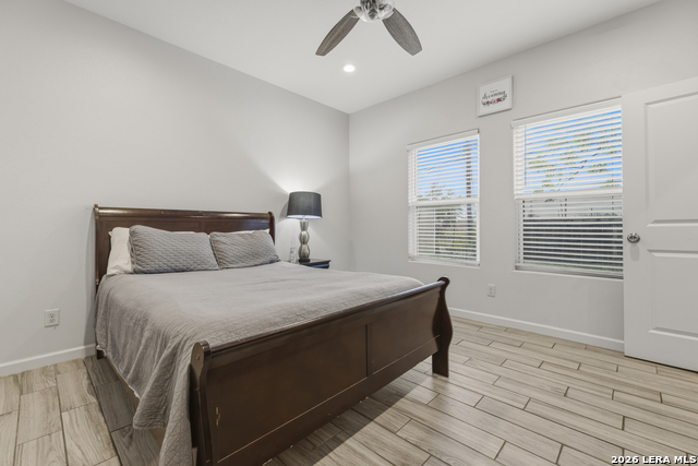 Image 27 of 31 For 128 Sharer St