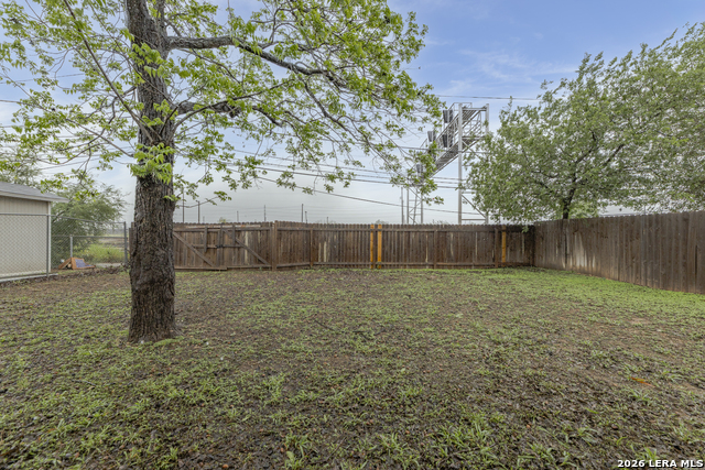 Image 30 of 31 For 128 Sharer St