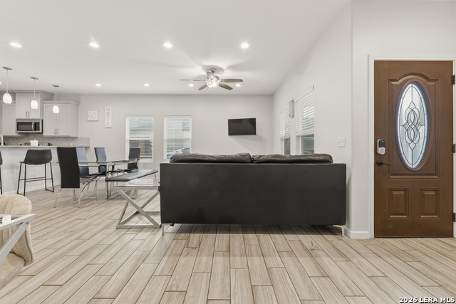 Image 8 of 31 For 128 Sharer St