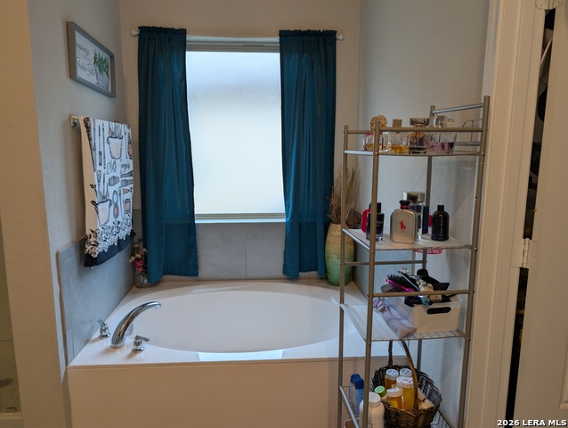 Image 10 of 26 For 7038 Emerald