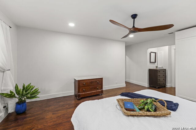 Image 22 of 44 For 9231 Bingham Dr