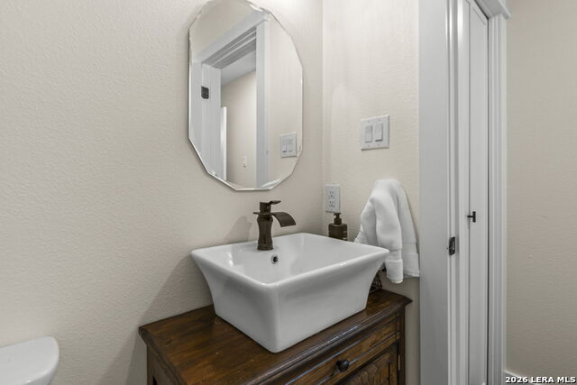 Image 29 of 44 For 9231 Bingham Dr