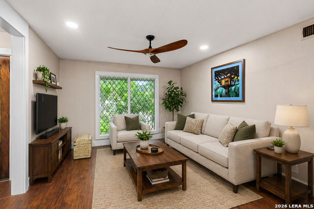 Image 5 of 44 For 9231 Bingham Dr