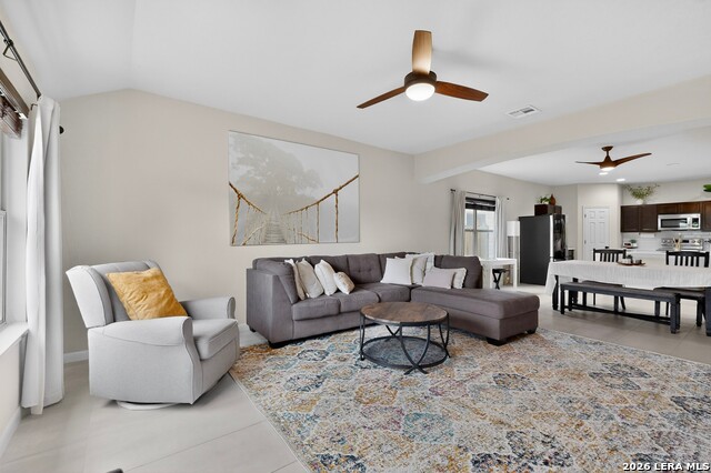 Image 17 of 37 For 4815 Badland Beacon