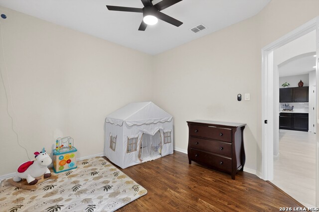 Image 31 of 37 For 4815 Badland Beacon