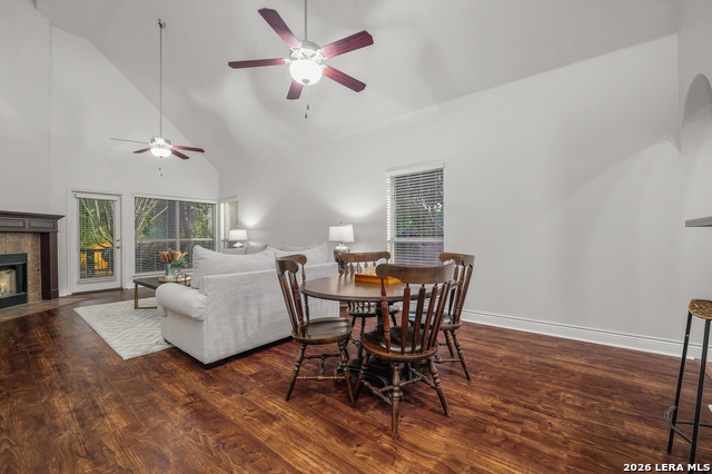 Image 12 of 66 For 8330 Wayside Crk