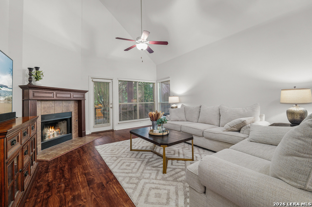 Image 15 of 66 For 8330 Wayside Crk