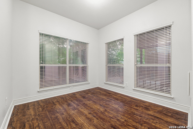 Image 27 of 66 For 8330 Wayside Crk